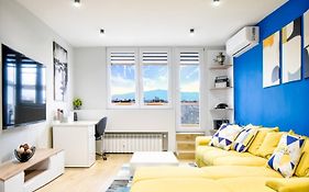 180 Panoramic Views Fully Equipped For 6 Acs